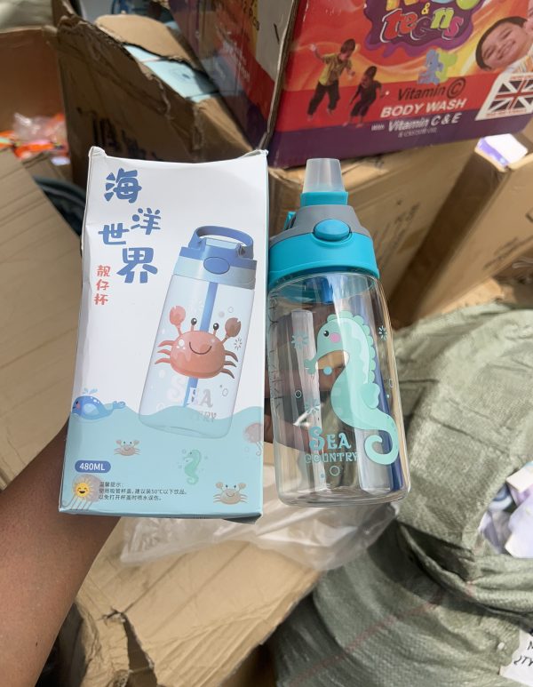 Toddler Feeder with Pipe Mouth